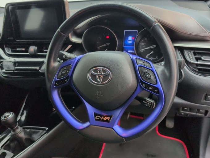 2025 Toyota C-hr