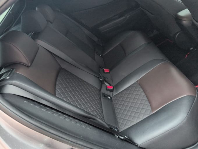 2025 Toyota C-hr