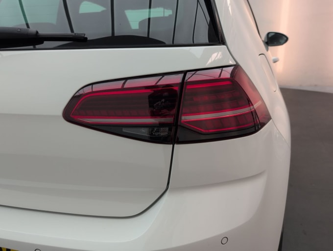2025 Volkswagen Golf