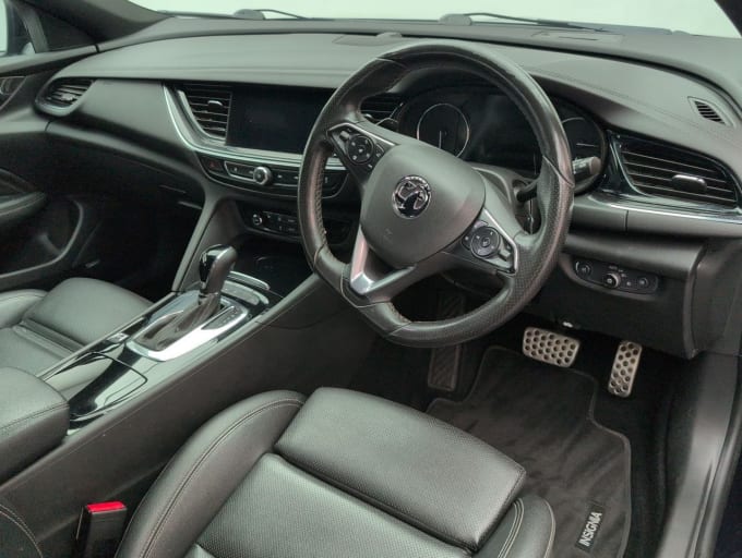 2025 Vauxhall Insignia