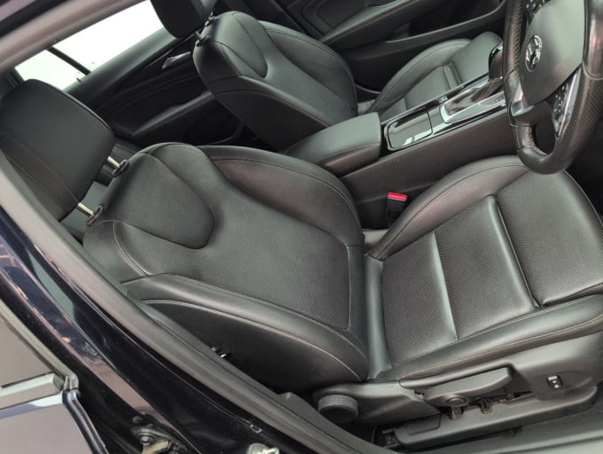 2025 Vauxhall Insignia