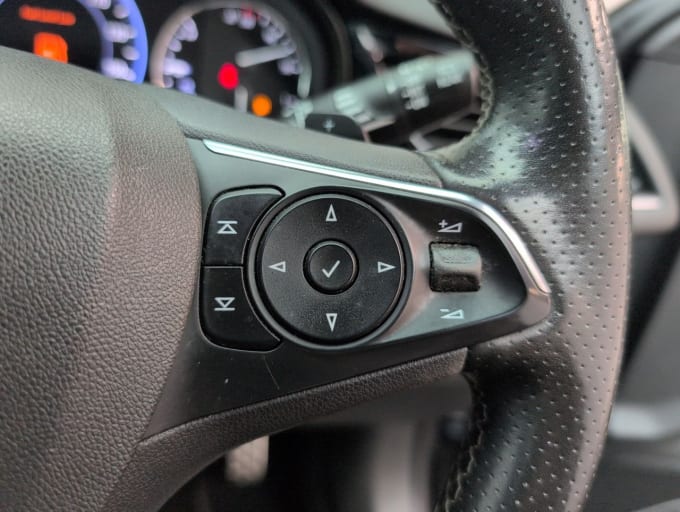 2025 Vauxhall Insignia