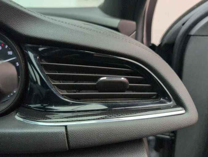2025 Vauxhall Insignia
