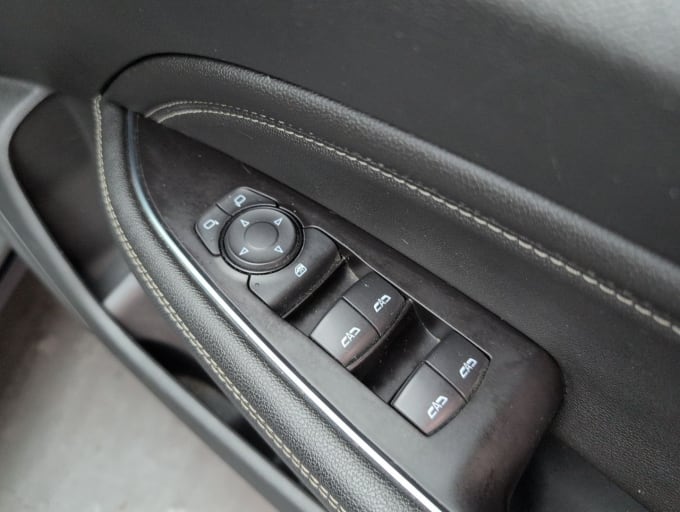 2025 Vauxhall Insignia