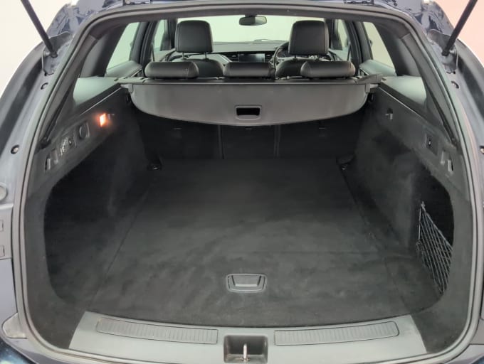 2025 Vauxhall Insignia