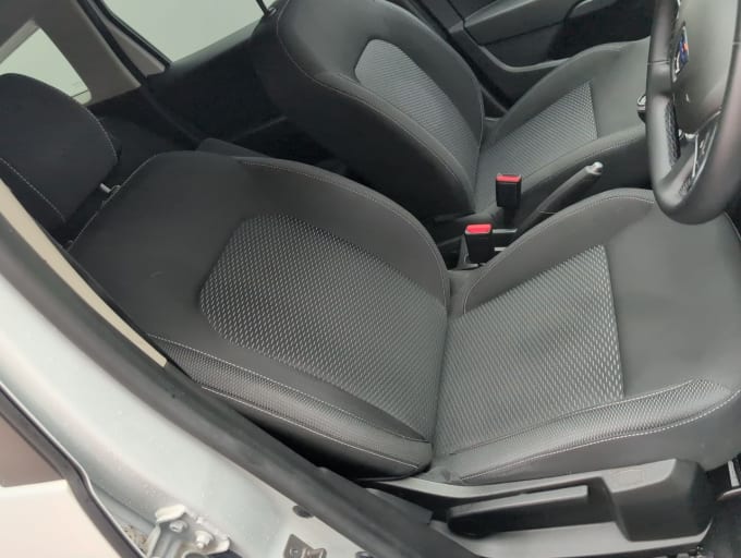 2025 Dacia Duster