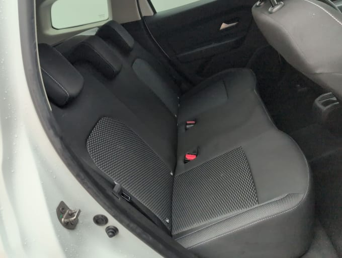 2025 Dacia Duster