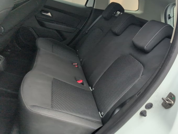2025 Dacia Duster