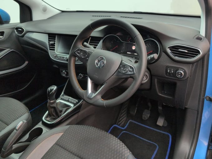 2025 Vauxhall Crossland X