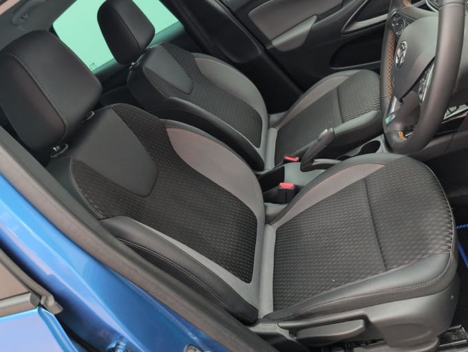 2025 Vauxhall Crossland X