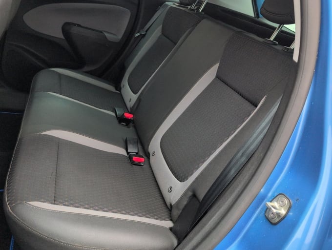 2025 Vauxhall Crossland X