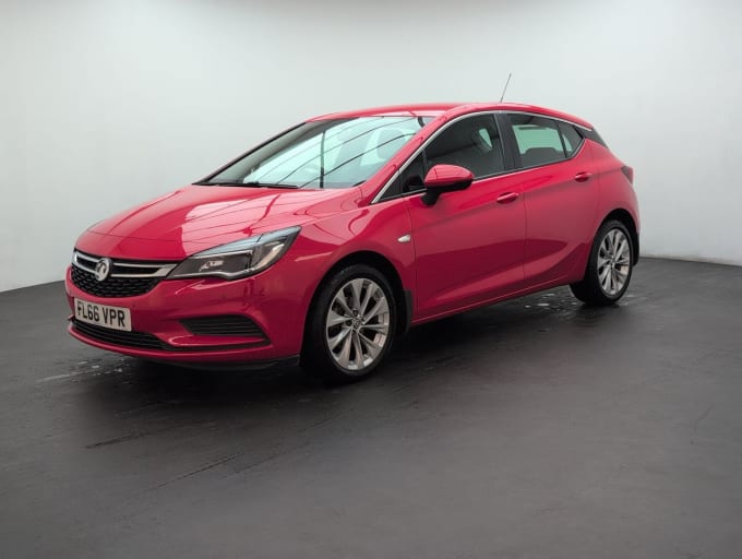 2025 Vauxhall Astra