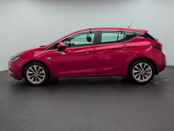 2025 Vauxhall Astra