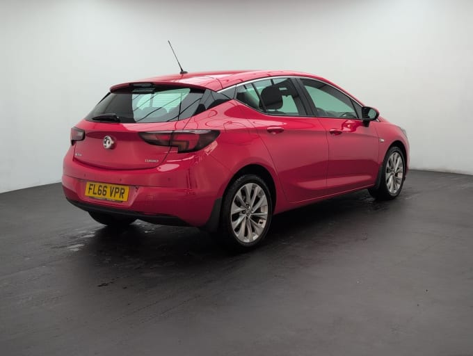 2025 Vauxhall Astra
