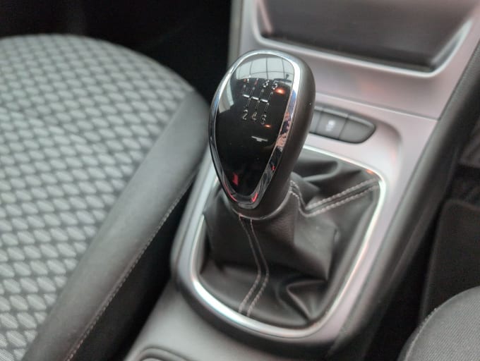 2025 Vauxhall Astra