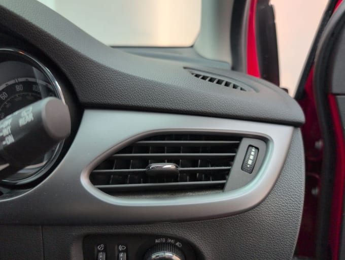 2025 Vauxhall Astra
