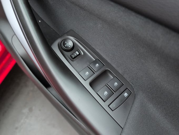 2025 Vauxhall Astra