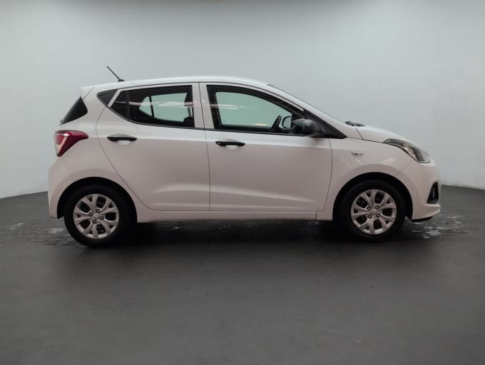 2025 Hyundai I10