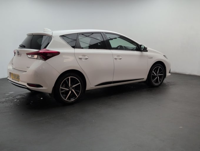 2025 Toyota Auris