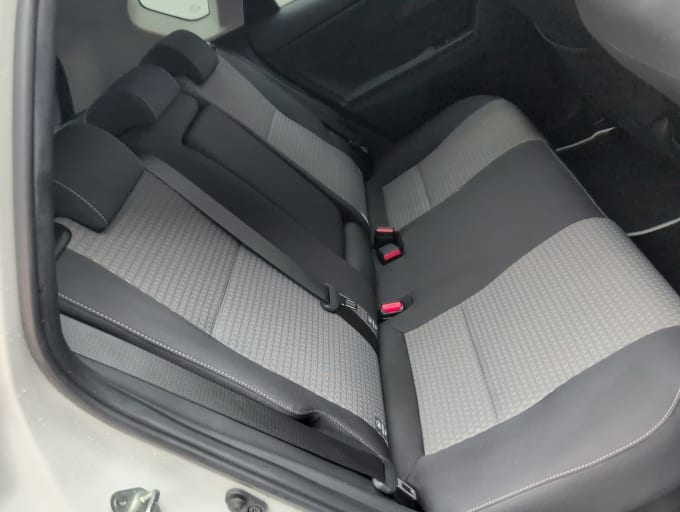 2025 Toyota Auris