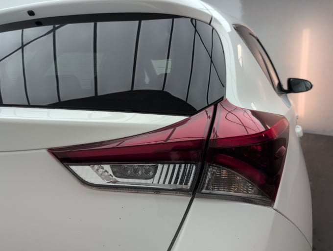 2025 Toyota Auris