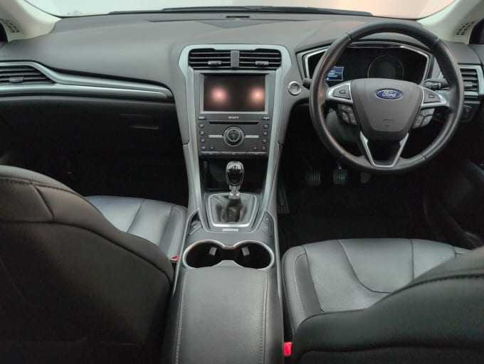 2025 Ford Mondeo