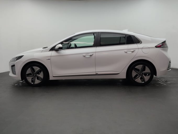 2025 Hyundai Ioniq