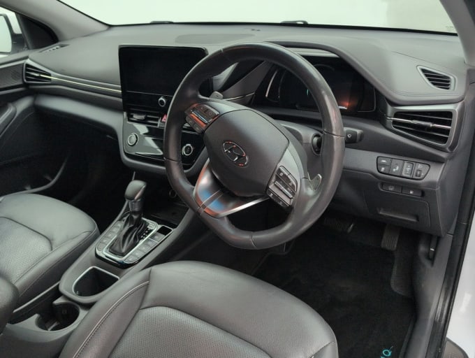 2025 Hyundai Ioniq