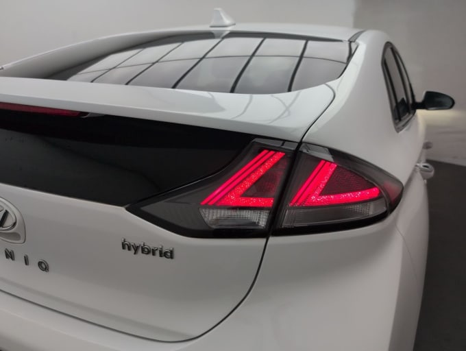 2025 Hyundai Ioniq
