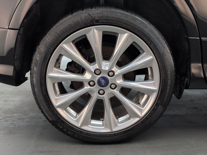 2025 Ford Kuga