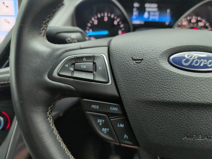 2025 Ford Kuga