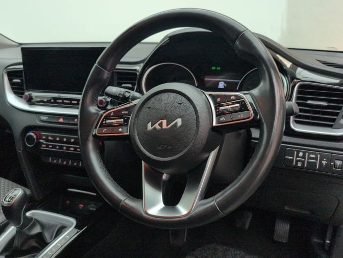 2025 Kia Xceed