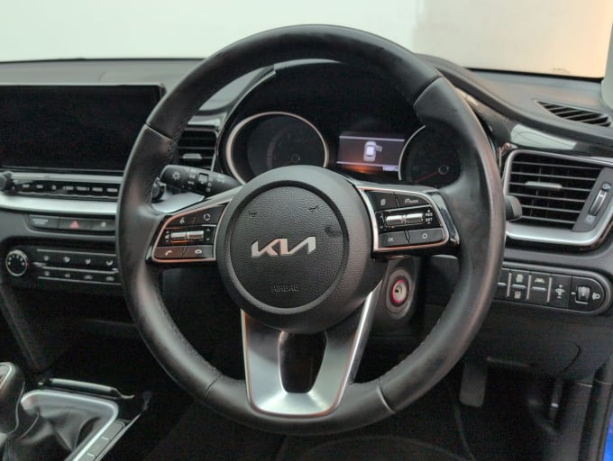 2025 Kia Xceed