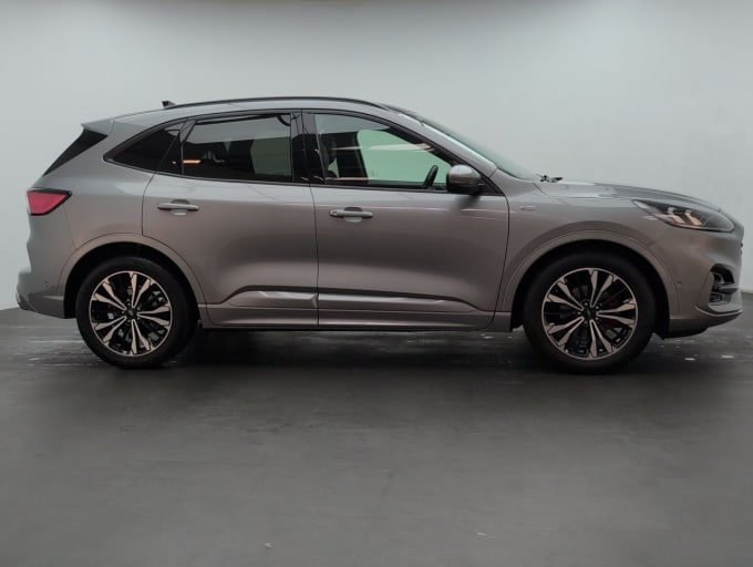 2025 Ford Kuga