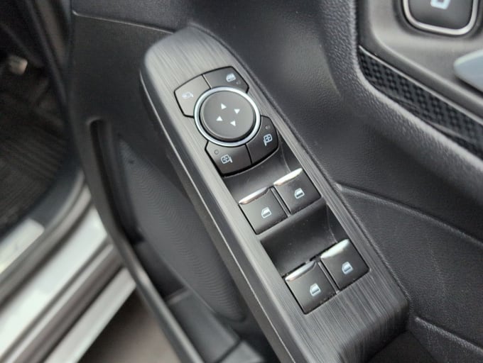 2025 Ford Kuga