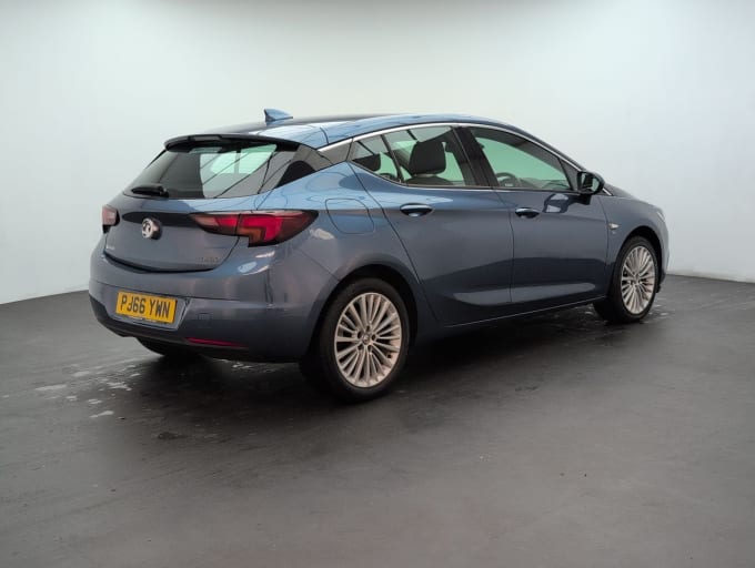 2025 Vauxhall Astra