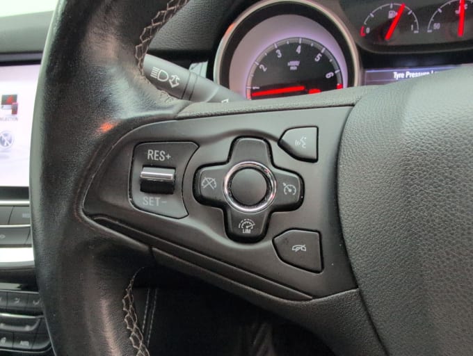 2025 Vauxhall Astra
