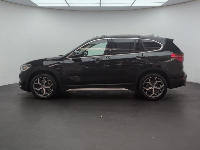 2025 BMW X1