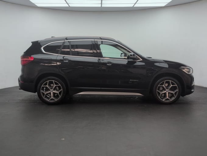 2025 BMW X1
