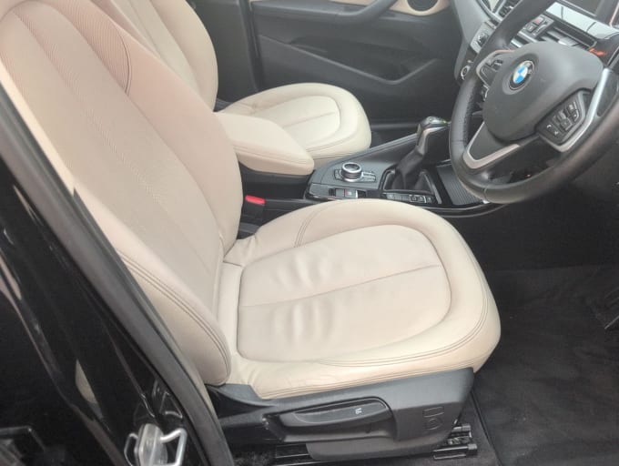 2025 BMW X1