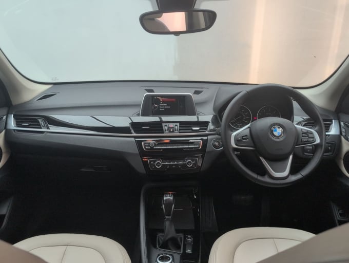 2025 BMW X1