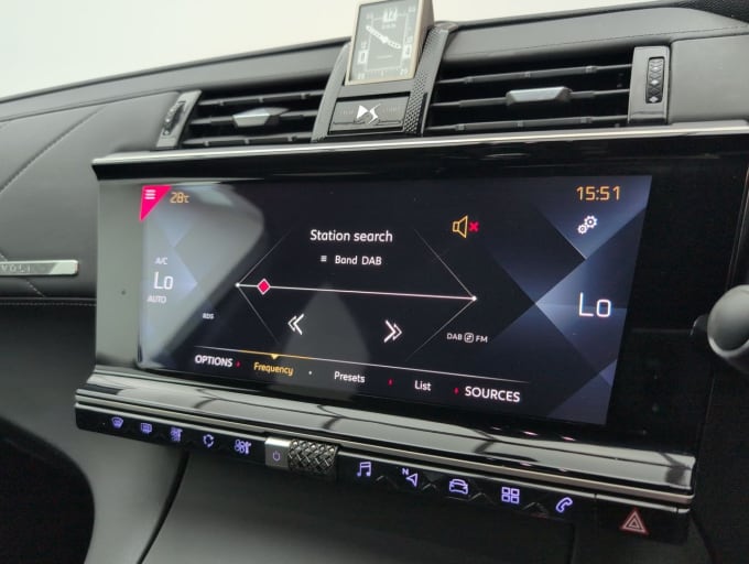 2025 Ds Automobiles Ds 7