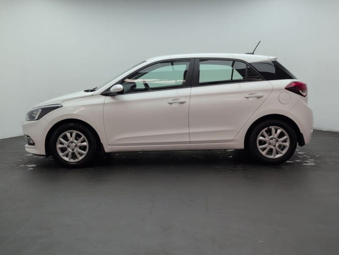 2025 Hyundai I20