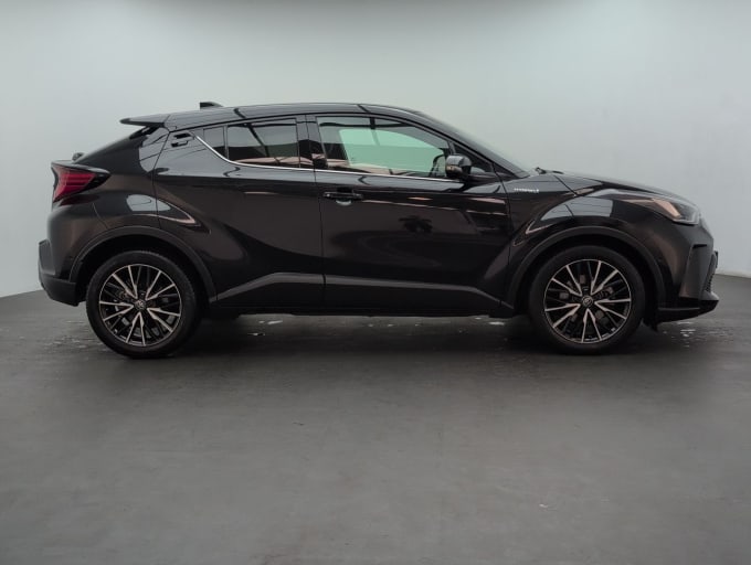 2025 Toyota C-hr