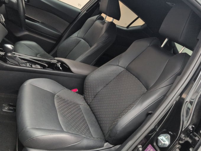 2025 Toyota C-hr