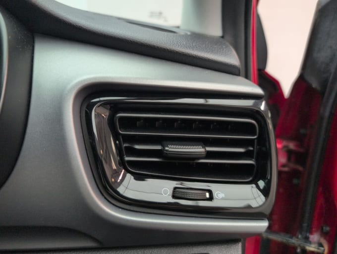 2025 Kia Stonic