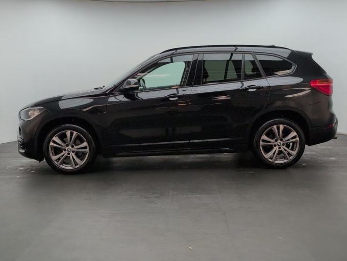 2025 BMW X1