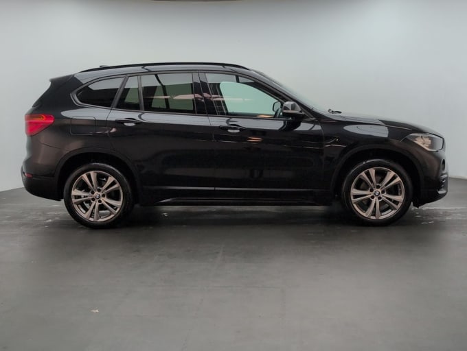 2025 BMW X1