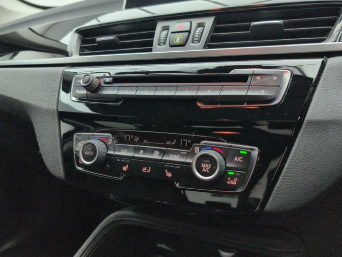 2025 BMW X1