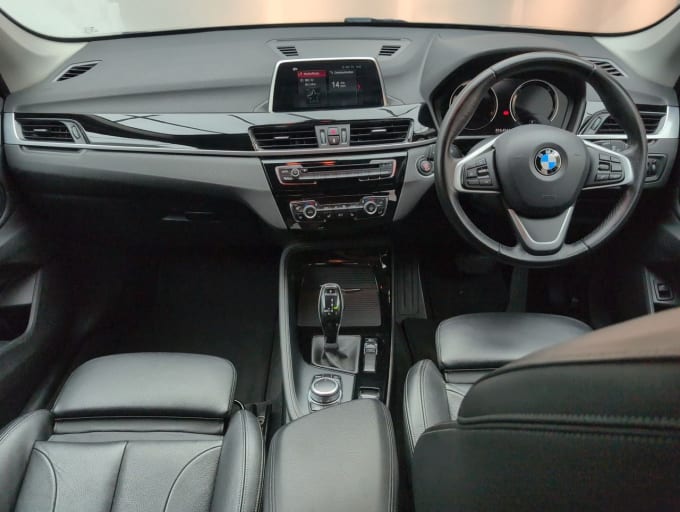 2025 BMW X1